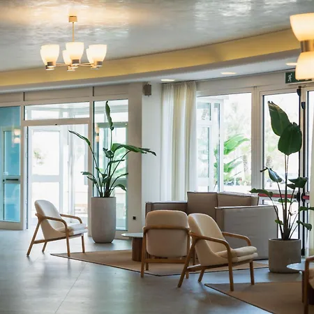Hotel Hr 4*