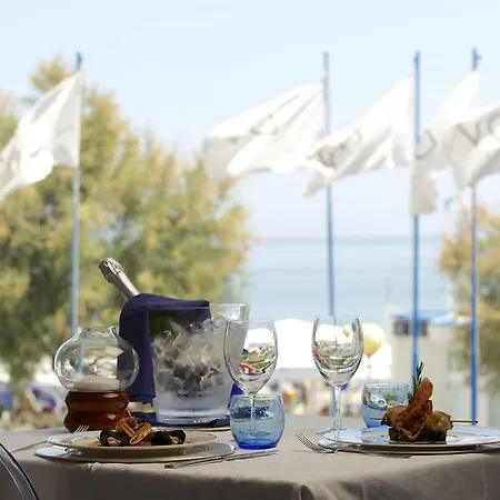 Hr Senigallia, Già Ritz 4*