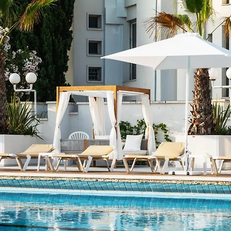 Hr 4* 西尼加利亚