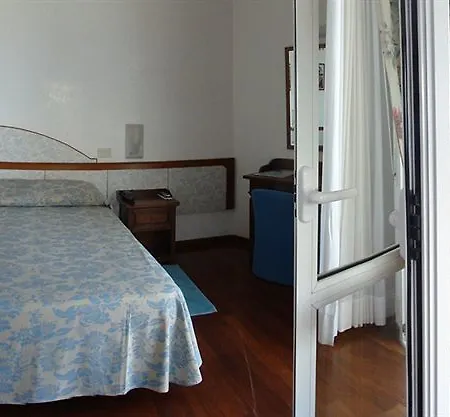 Hotel Hr 4*